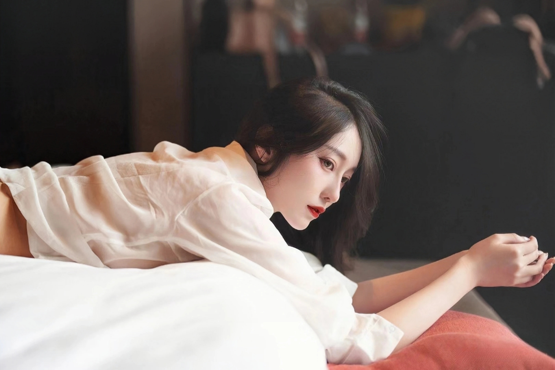 杭州投用无人机足球基地 吸引青少年“空中对抗”